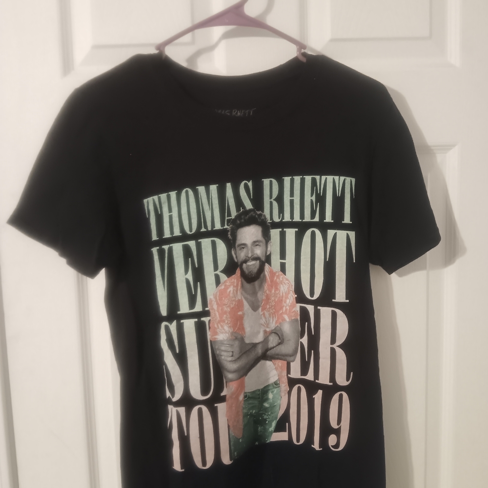 Thomas Rhett Very Hot Summer Tour 2019 T-shirt Size Small. (3)